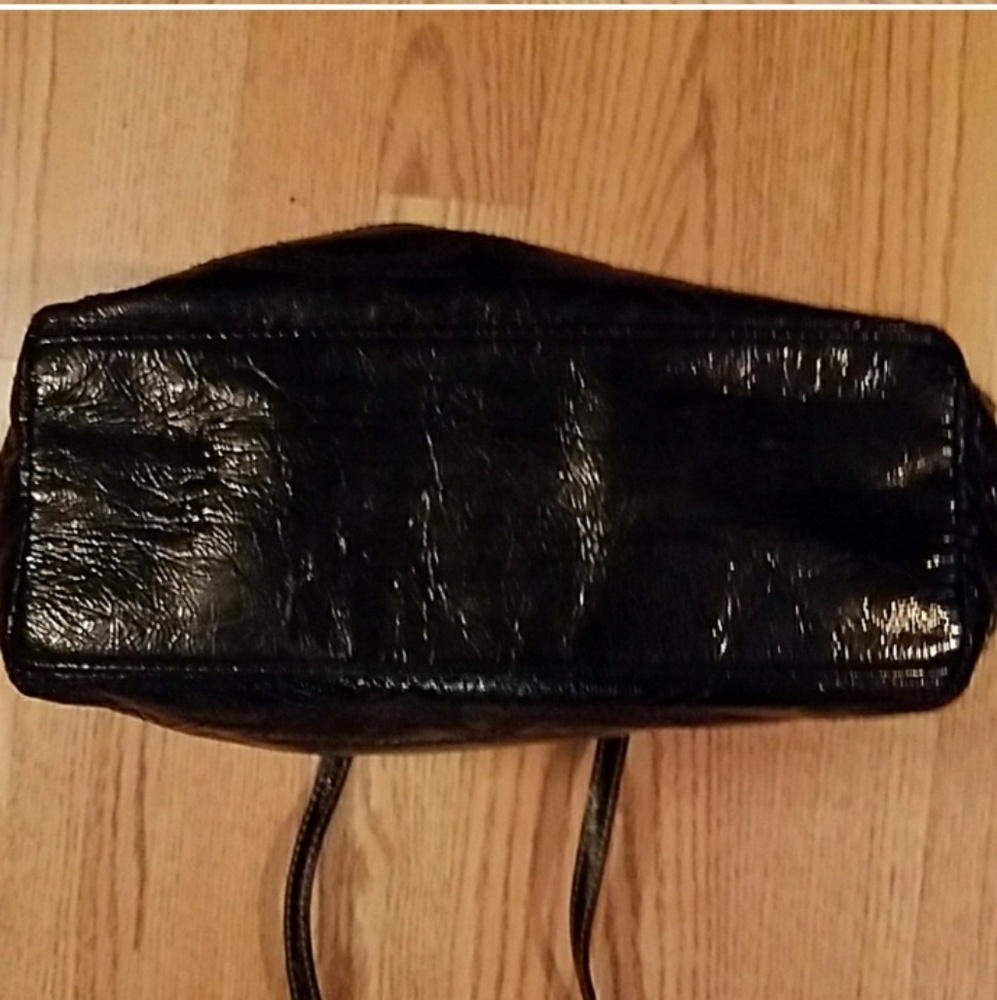 Black patent leather Coach purse - Picture 3 of 6